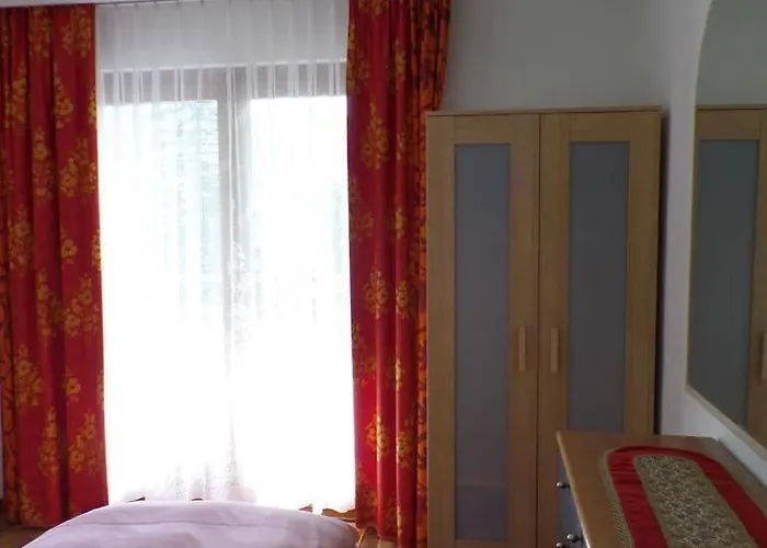 Apartment Gollrad 1 *